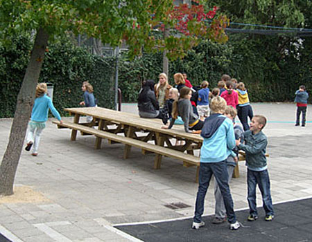 boekmanschool_picknicktafel.jpg